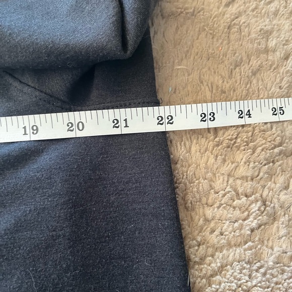 Under Armour mock neck sweatshirt Size L Dark Gray - Picture 9 of 9